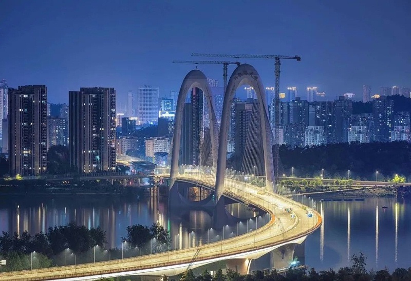 興聯(lián)大橋建設過程